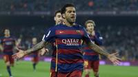 برشلونة يتبرأ من تصريحات داني ألفيس المثيرة 