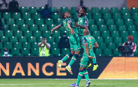 منتخب جزر القمر يتأهل رسميا الى دور الثمن مستفيدا من خسارة الجزائر وسيراليون