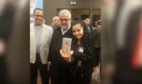 بالفيديو..."بنكيران" يقول لفتاة شابة :"أنا شارف وخايب"