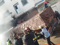 مأساة في الفنيدق.. مصرع ثلاثة أشخاص وإصابة آخرين بعد اقتحام شاحنة لمقهى(فيديو)