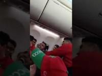 شاهد أجواء عودة المنتخب المغربي الى أرض الوطن بعد الأداء المشرف في المونديال