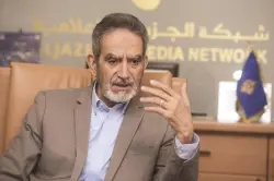 بعد شهرين من تعيينه رسميا.. قناة الجزيرة تطرد الجزائري مصطفى سواق وتعيين القطري ناصر آل ثاني مديراً عاماً جديداً