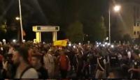 شباب تطوان يطالبون بإسقاط الجنسية المغربية ويرفعون العلم الاسباني (فيديو)