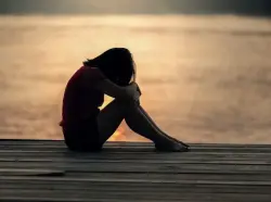 بعد رسوبها .. فتاة تعتزل العالم داخل منزلها طيلة 25 سنة بسبب الباكالوريا!