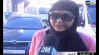 زوج يعنف زوجته بوحشية أمام أعين المارة في طنجة على دوزيم