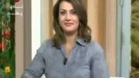 بالفيديو : شتم مذيعة تونسية على الهواء مباشرة بسبب ملابسها المثيرة