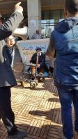 مابقات شفقة..مسؤول بنكي يعتدي على شيخ مشرد ويبلله بالماء ببني ملال والسبب !