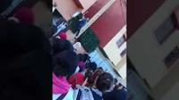 تلاميذ بتيموليلت  - ازيلال يقاطعون الدراسة وينتفضون ضد التوقيت الجديد