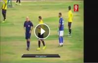 لقطة من الدوري التونسي ، الحكم يبكي متأثرا بسب شتمه من طرف بعض الجماهير ..!