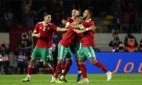 تزامنا مع لقاء المنتخب المغربي بنظيره الكاميروني...الجماهير تصيح من المدرجات :”الشعب يريد إسقاط الساعة”