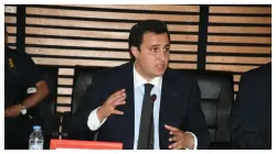 عكاشة للمعارضة.. هناك فاعلون سياسيون يعيشون في دواليب البرلمان منعزلين عن الواقع