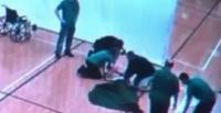 بالفيديو.. معلم ينقذ حياة طالب من الموت