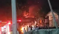 مأساة في نيجيريا.. مصرع 17 طفلًا في حريق بمدرسة إسلامية