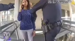 ذبحت طفلها بعد زيارة ديزني لاند.. فيديو صادم يوثق لحظة اعتقال أم أمريكية