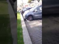 احتلال أرصفة الراجلين من طرف السيارات بطنجة