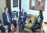 بنكيران يجري مباحثات مع رئيس الحكومة التونسية