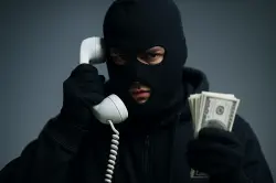 "ألو.. راك ربحتي معنا" تطيح بعصابة للنصب الإلكتروني في جرسيف