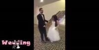 بالفيديو.. عروسان يشعلان مواقع التواصل بالسخرية من فارق طوليهما