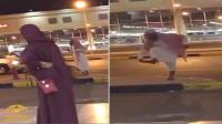 بالفيديو: واعظ سعودي يرمي فتاة بحذائه ويشتمها: "يا زانية"