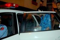 عوتاني... زوج يضبط زوجته تخونه رفقة عشيقها داخل سيارة ومواطنون يستنكرون