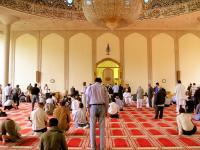 حسن الخاتمة...إمام مسجد يفارق الحياة وهو يؤم المصلين