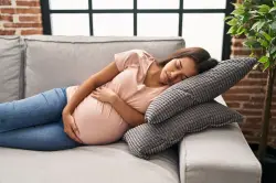 دراسة تُحذر: ارتفاع الحرارة ليلاً أثناء الحمل يزيد خطر التوحد