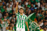 الزلزولي يكتب التاريخ مع ريال بيتيس في المسابقات الأوروبية