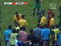 اللكمة التى ابعدت لاعب اندونيسي عن كرة القدم مدى الحياة