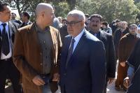 بنكيران يبكي خلال جنازة التهامي بوعرافة بطنجة