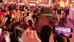 فيديو.. روبوت يهاجم امرأة في الصين ويثير الذعر بالمهرجان