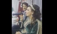 شاهد سحر الصديقي تغني في حفل زفافها