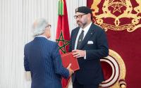 الملك محمد السادس يستقبل والي بنك المغرب بتطوان