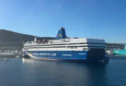 ميناء الجزيرة الخضراء يتعرض لعطب بسبب خطأ في رسو باخرة مغربية