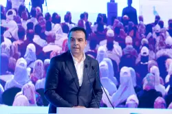 بايتاس: حزب "الأحرار" بقيادة أخنوش يتبنى "روح المسيرة" ويواصل مسار التنمية وراء جلالة الملك