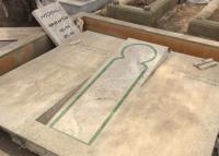 صورة صادمة .. مجهولون يخربون و يدنسون قبر عبد الرحيم بوعبيد