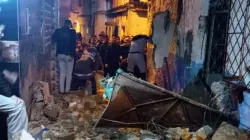 طنجة.. انهيار منزل قديم يصيب شخصين بجروح خطيرة والبحث تحت الأنقاض مستمر (فيديو)