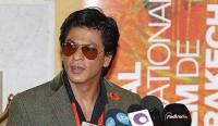 شاروخان يتسسب في أزمة بمهرجان مراكش و تسلل مهووسات إلى قاعة الندوات  لرؤيته