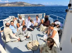 مشهد غير مألوف للهجرة السرية.. ضبط 12 مهاجرا بملابس أنيقة داخل يخت في طريقهم إلى أوروبا