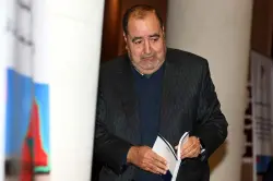 زعيم حزب "الوردة" يطلق تصريحات نارية ضد الأمين العام لحزب "الميزان"