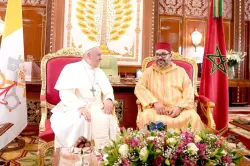 الملك محمد السادس يعزي في وفاة البابا ويستحضر زيارته التاريخية للمغرب