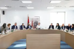 المكتب السياسي لـ "الأحرار" يعلن عقد مؤتمر استثنائي في 7 فبراير ويفتح باب الترشيح لرئاسة الحزب