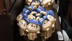 خطر على صحة الأطفال.. تحذير في بريطانيا من دمى "لابوبو" المزيفة