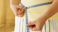 علماء ينصحون متبعي الحميات الغذائية بقياس وزنهم كل أربعاء