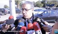 محتجون يقصفون  الوزير "الرباح" وينادون برحيله ويطالبونه بتنفيذ مشروع ملكي (فيديو)