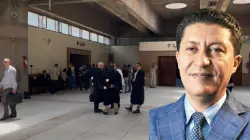 بعيوي ينهار باكياً خلال محاكمته في قضية "إسكوبار الصحراء": "ما تربيناش على المخدرات.. ومي تتگولي واش وكلتيني الحرام!"
