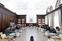 مجلس الحكومة يطلع على مشروع قانون تنظيمي وأربعة مشاريع مراسيم