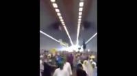 حجاج إيران يقيمون البدع والشرك في الحج