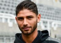 استدعاء أشرف لزعر للمنتخب المغربي يثير استغراب الصحافة البريطانية!