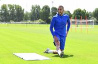 "زياش" يخوض أول حصة تدريبية مع فريقه الجديد "تشيلسي"