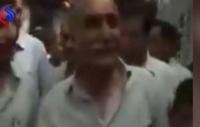 فيديو يثير غضبا واسعا.. وزير تركي يعتدي على صحفي